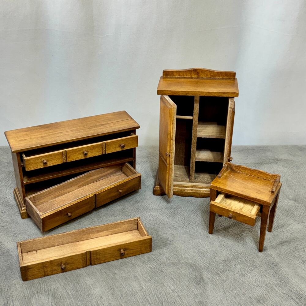 Town Square Miniatures Dollhouse Furniture Lot of 4 Items 1:12 Scale Brown Wood